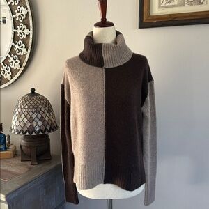Magaschoni Two-Tone Brown and Taupe Cashmere Turtleneck Sweater
